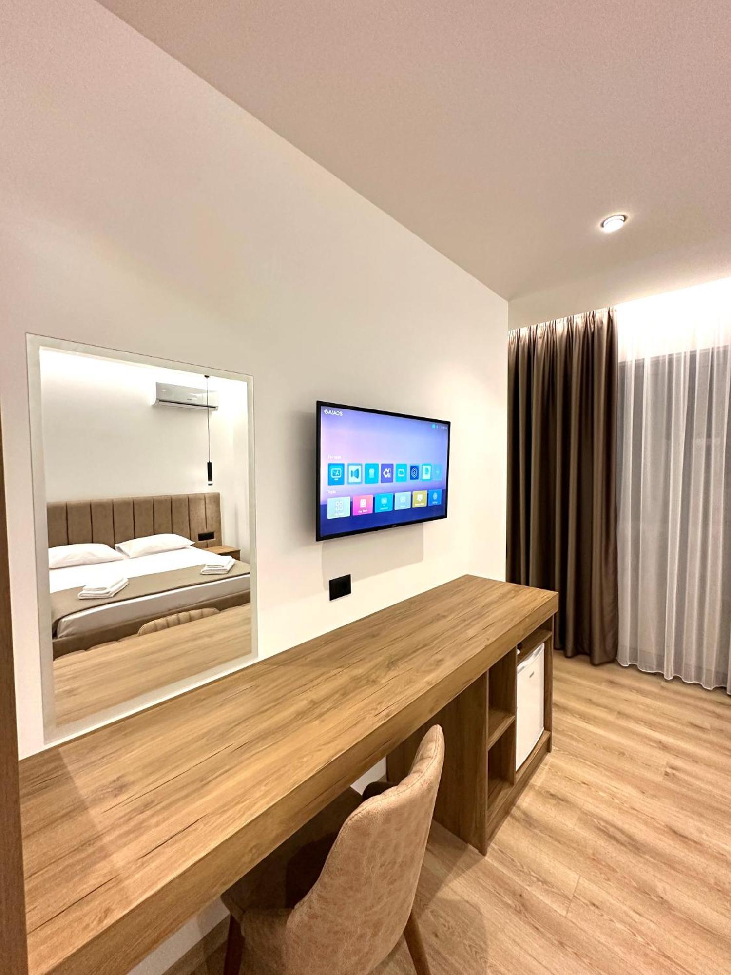 Keos Hotel Sarande Bagian luar foto