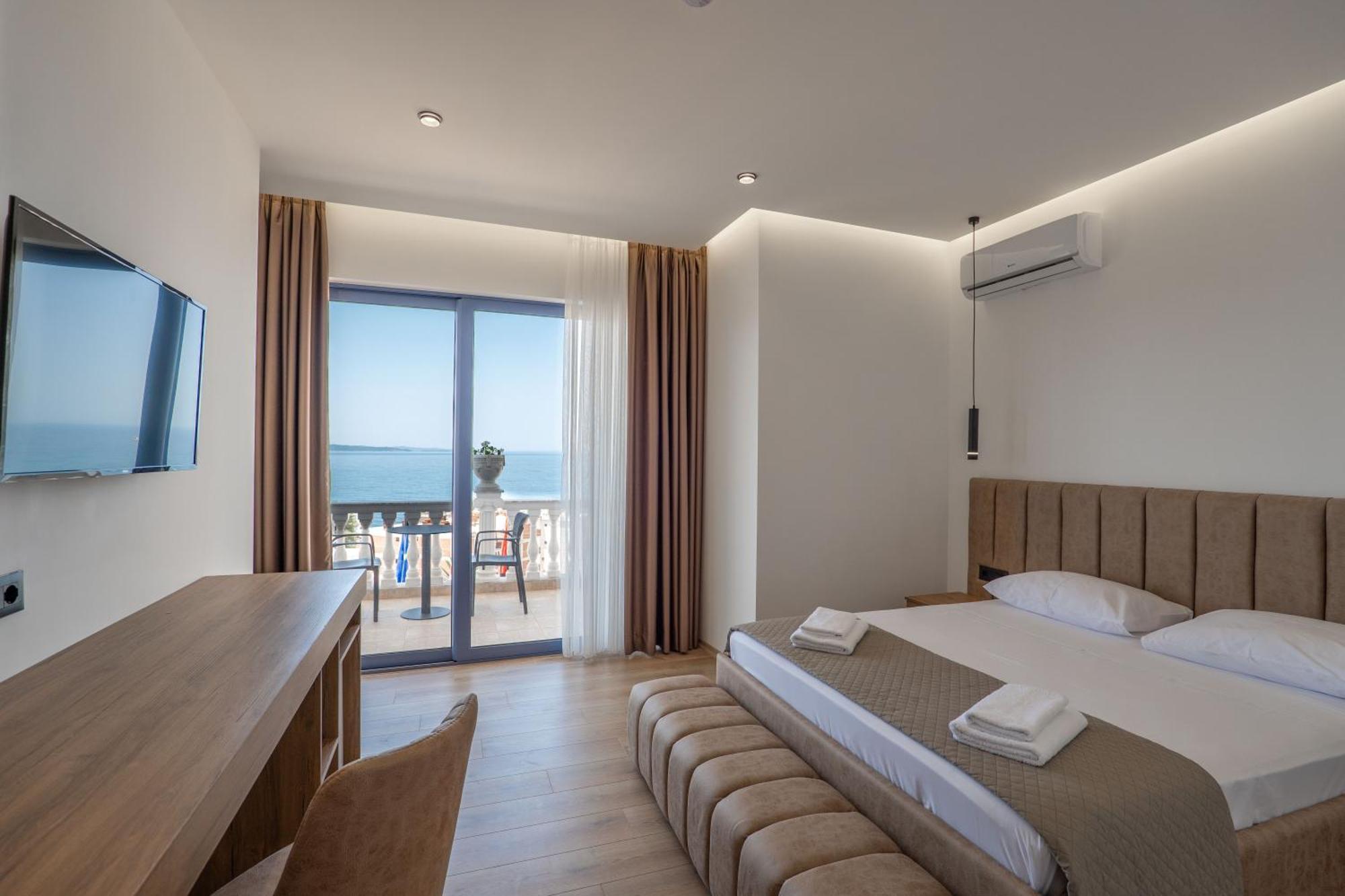 Keos Hotel Sarande Bagian luar foto