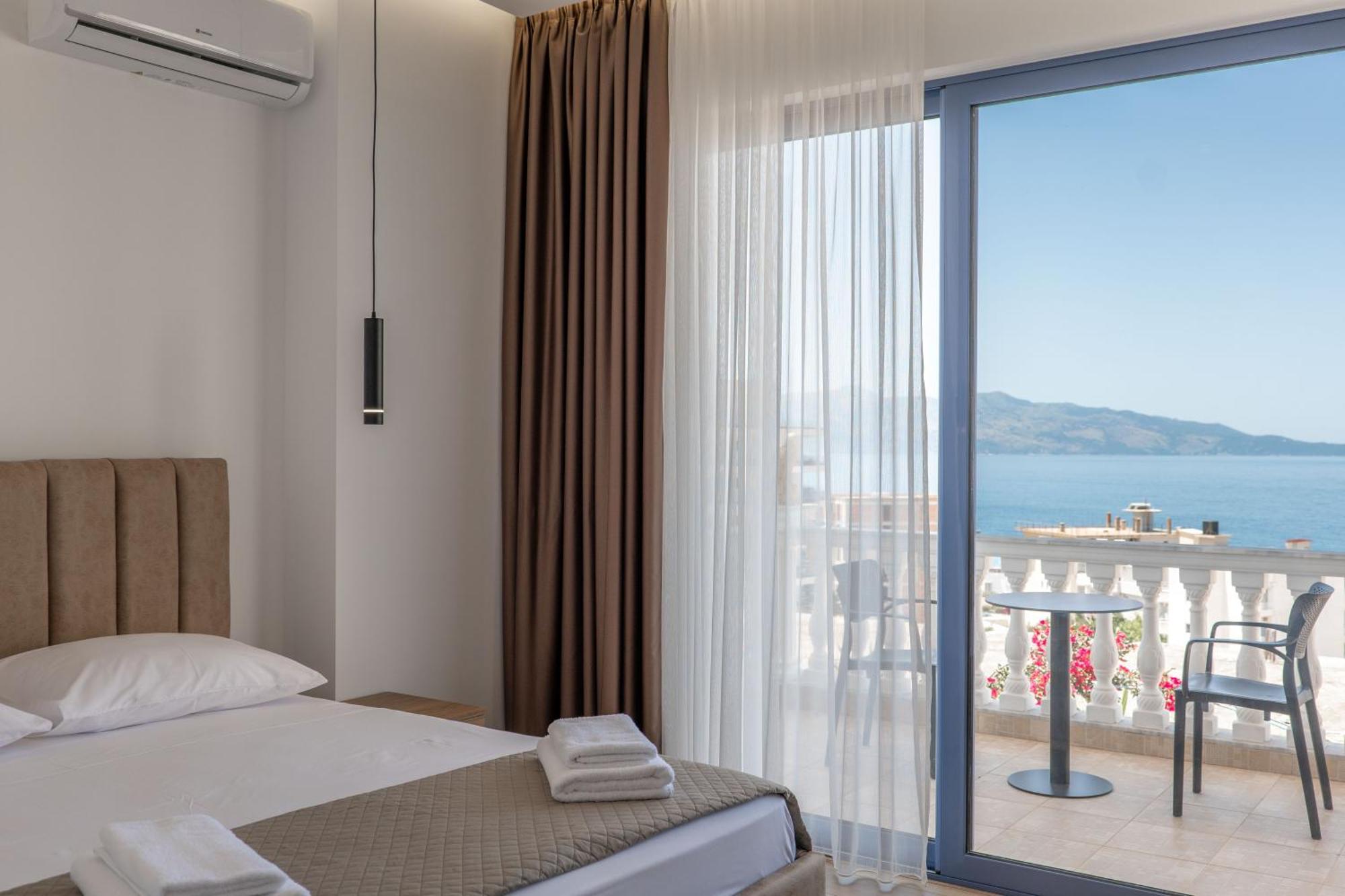 Keos Hotel Sarande Bagian luar foto